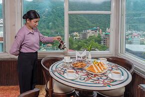 DLS Hotels on the Ganges