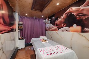 DLS Hotels on the Ganges