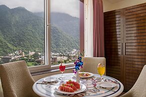 Regenta Inn On The Ganges Rishikesh