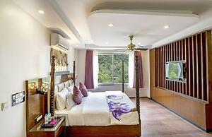 Regenta Inn On The Ganges Rishikesh