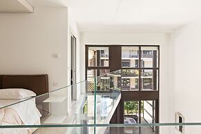 Elegant Loft with balcony