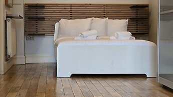 Westciti Chatsworth Road Apartments