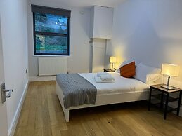 Westciti Chatsworth Road Apartments