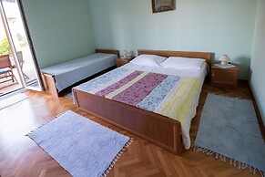 Apartment Bugenvilia