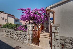 Apartment Bugenvilia