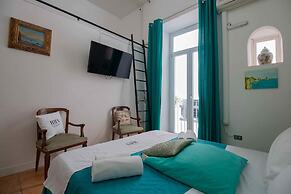 Carafa's Central Apartments