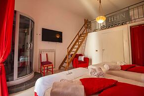 Carafa's Central Apartments