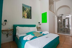 Carafa's Central Apartments