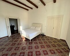 Carafa's Central Apartments