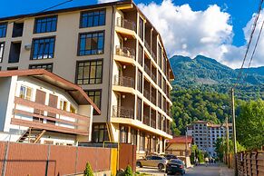 More Apartments na Avtomobilnom 58A - 2