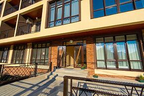 More Apartments na Avtomobilnom 58A - 2