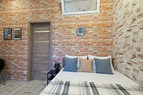 More Apartments na Avtomobilnom 58A - 2