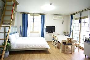 Casa Linda Pension-Acommodation