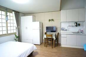 Casa Linda Pension-Acommodation