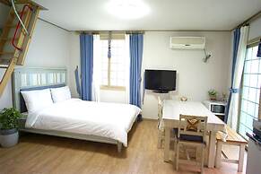 Casa Linda Pension-Acommodation