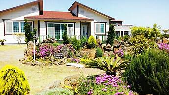 Casa Linda Pension-Acommodation