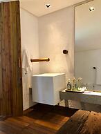 Paru Boutique Hotel