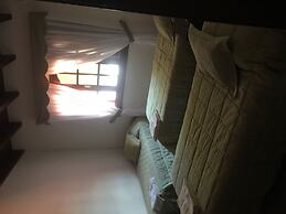 Beautiful House 2 to 9 People