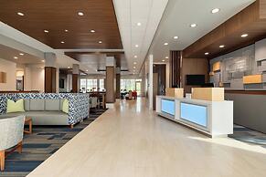 Holiday Inn Express And Suites Dalton - Walnut Ave by IHG