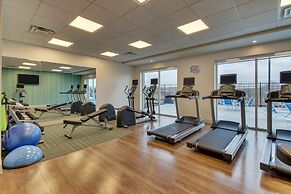 Holiday Inn Express & Suites Nashville Metrocenter Downtown by IHG