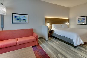 Holiday Inn Express & Suites Nashville Metrocenter Downtown by IHG