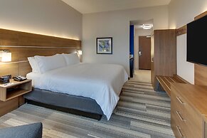 Holiday Inn Express & Suites Nashville Metrocenter Downtown by IHG
