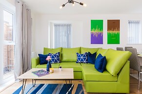 Sherlock Modern Home by Svelte Living