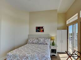 9464flam244fmwh - 244 Flamingo