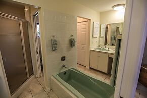 250 Albatross Street