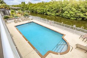 106 Tropical Shores Manor