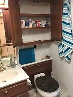 The Great Escape-Shirley with Hot Tub