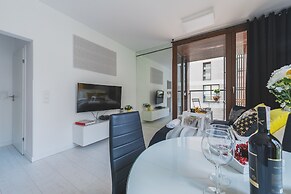 P&O Apartments Kolejowa 3