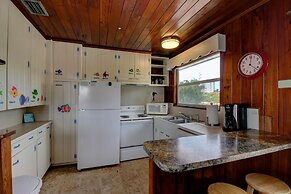 Estero Island Apartment With Boat Dock