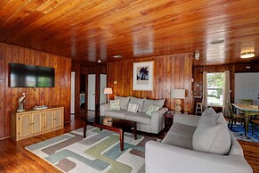 Estero Island Apartment With Boat Dock