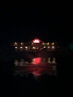Bullwinkles Rustic Lodge