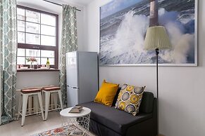 RedHouse Studio Apartment