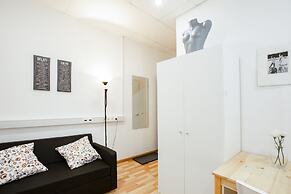 RedHouse Studio Apartment
