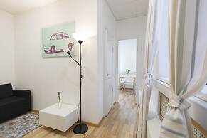 RedHouse Studio Apartment