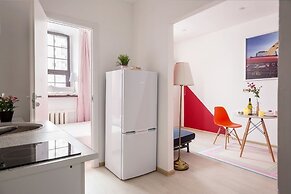 RedHouse Studio Apartment