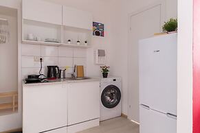 RedHouse Studio Apartment