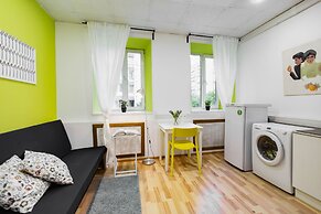 RedHouse Studio Apartment