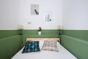 RedHouse Studio Apartment