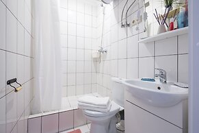 RedHouse Studio Apartment