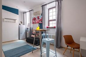 RedHouse Studio Apartment