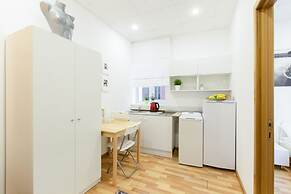 RedHouse Studio Apartment