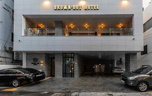 Brown Dot Hotel Deokcheon