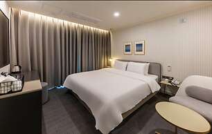 Brown Dot Hotel Deokcheon