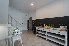 Blu Monkey Boutique Phuket Town