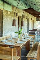 Estancia Anastasio by Folk