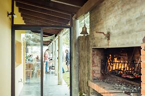 Estancia Anastasio by Folk